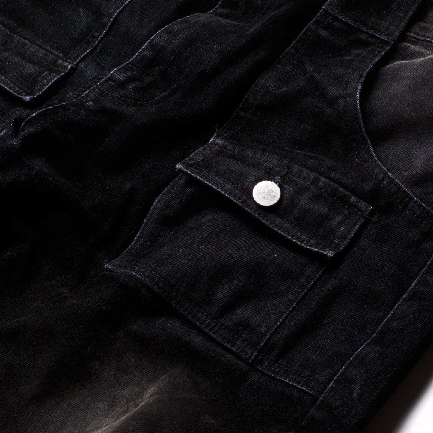 BLACK DENIM